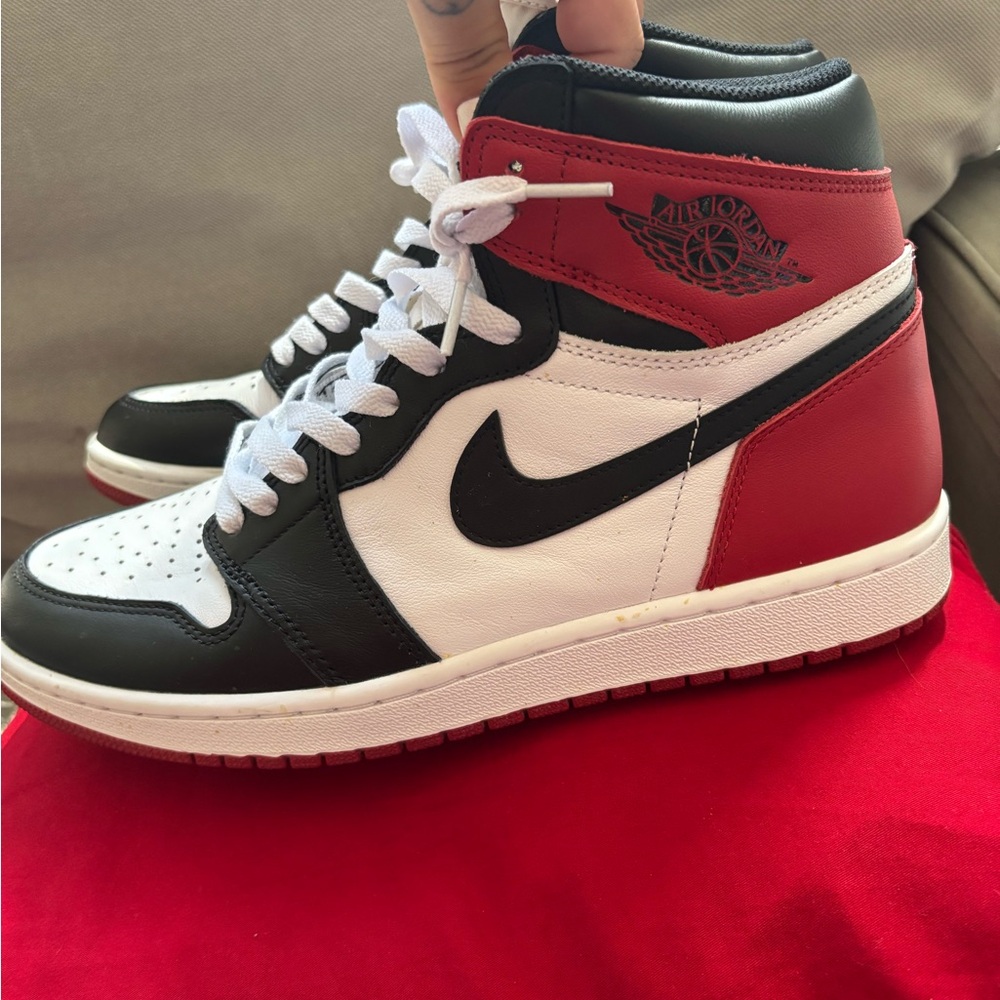 Jordan Men's Classic Black, White, and Red Sneakers